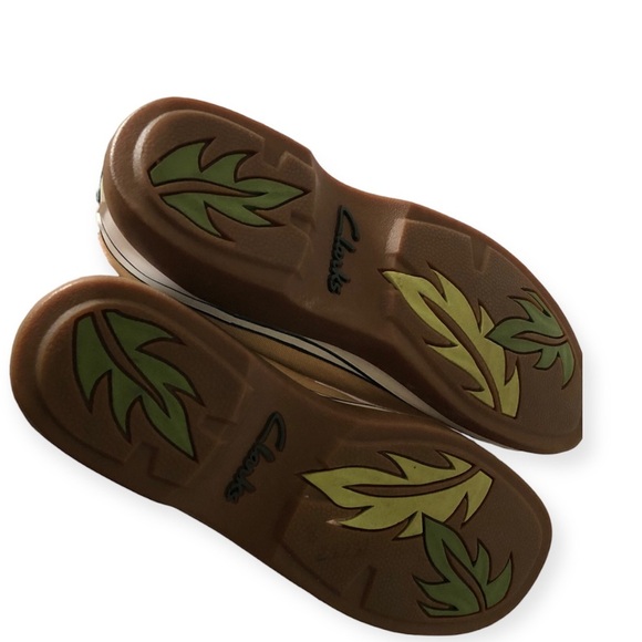 Clarks Canvas Mule | Clog - Picture 3 of 3